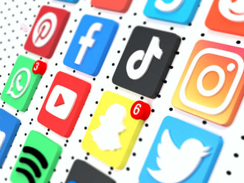 🧭 The Construction of Identity in a Digital World